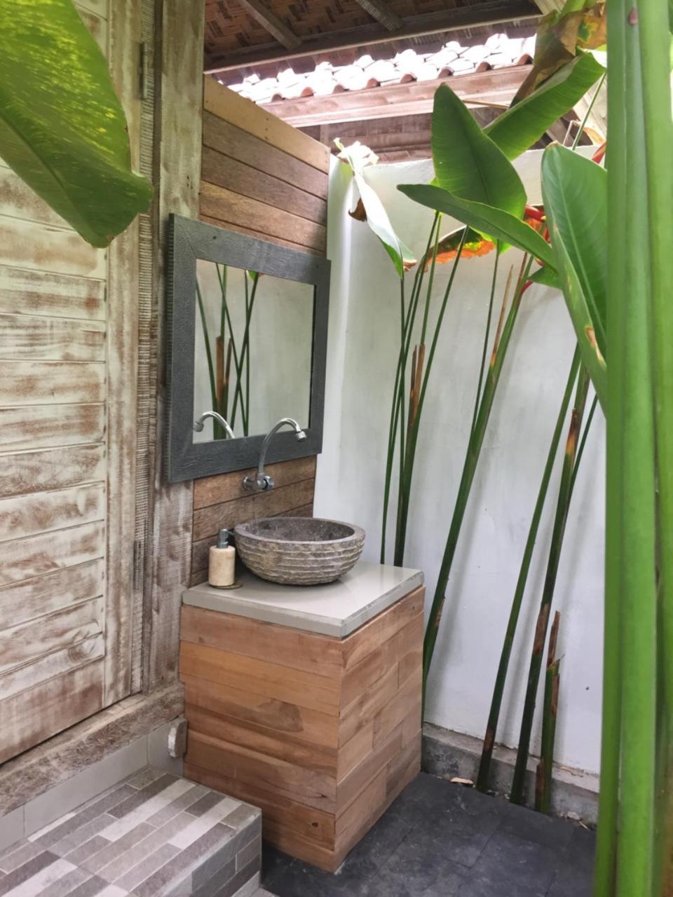 Green Garden Lembongan Yoga Spa And Holistic Healing Center Нуса-Лембонган Экстерьер фото